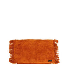 Afbeelding in Gallery-weergave laden, Kussenhoes 'Oh My Gee' - Roest Fluweel - 30x50 cm