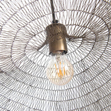 Afbeelding in Gallery-weergave laden, De Namaste-hanglamp - Messing - M