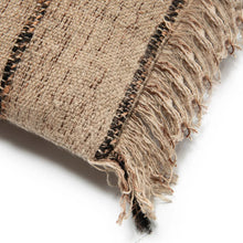 Afbeelding in Gallery-weergave laden, Kussenhoes 'Oh My Gee' - Beige Zwart - 30x50 cm