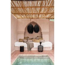 Afbeelding in Gallery-weergave laden, Kussenhoes 'Oh My Gee' - Parelgrijs - 30x50 cm