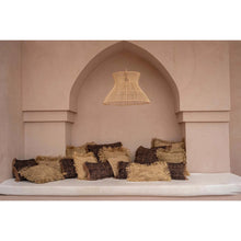 Afbeelding in Gallery-weergave laden, Kussenhoes 'Oh My Gee' - Zwart Koper - 40x40 cm