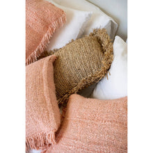 Afbeelding in Gallery-weergave laden, Kussenhoes 'Oh My Gee' - Zalmroze - 30x50 cm