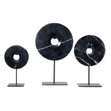 Afbeelding in Gallery-weergave laden, The Marble Disc on Stand - Zwart - L