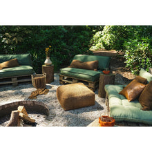 Afbeelding in Gallery-weergave laden, Kussenhoes 'Oh My Gee' - Bruin - 35x100 cm