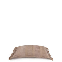 Afbeelding in Gallery-weergave laden, Kussenhoes 'Oh My Gee' - Concrete Velvet Bruin - 30x50 cm