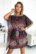 Afbeelding in Gallery-weergave laden, Vlinderjurk met ceintuur