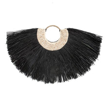 Afbeelding in Gallery-weergave laden, Bohemian Alang Cowrie op Stand