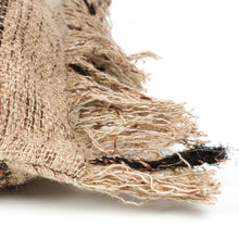 Afbeelding in Gallery-weergave laden, Kussenhoes 'Oh My Gee' - Beige Zwart - 35x100 cm