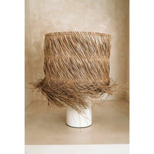 Afbeelding in Gallery-weergave laden, De Pandan tafellamp - wit naturel